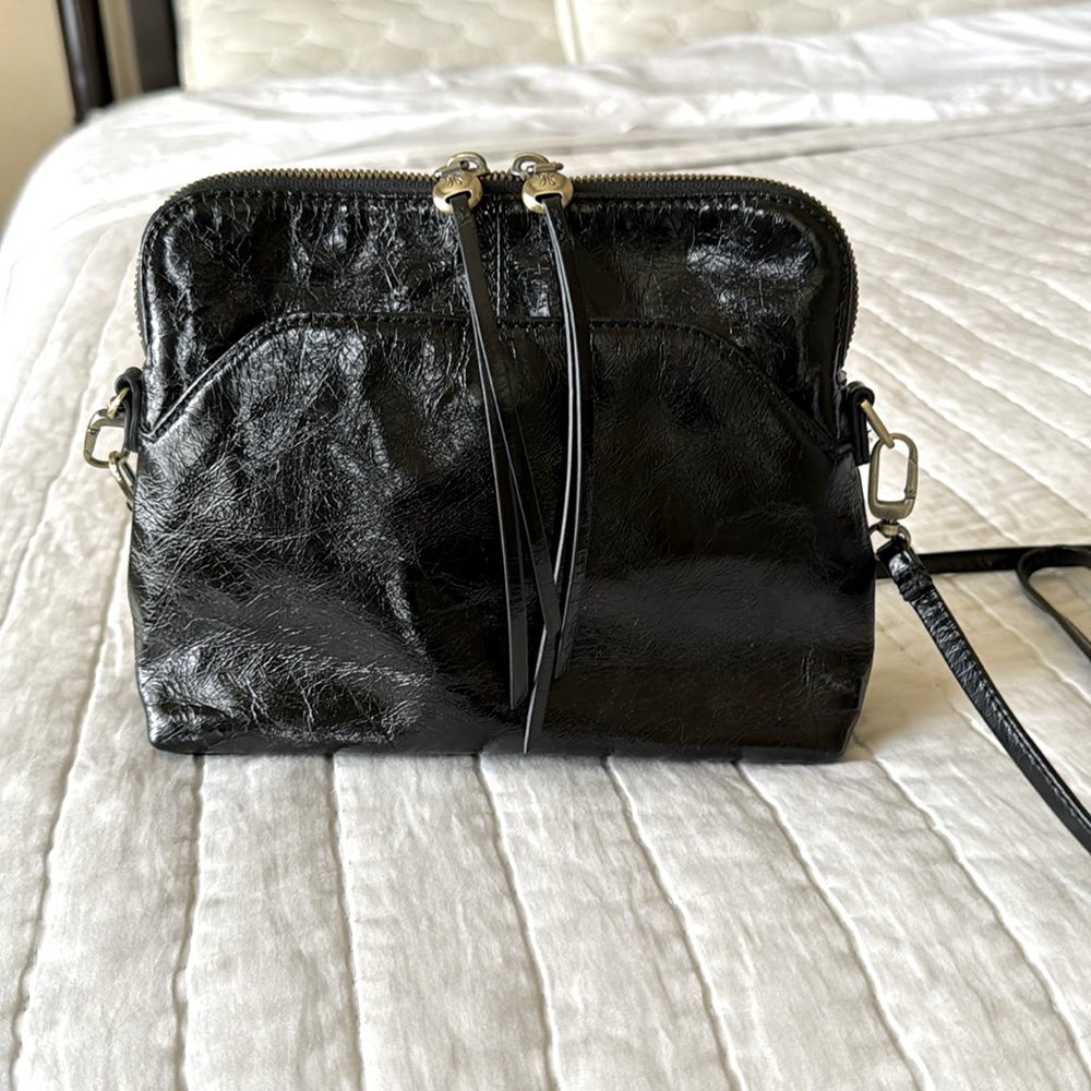 HOBO CONVERTIBLE SHOULDER HANDBAG-NWOT